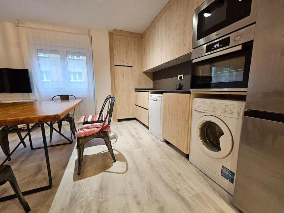 1A108 Amplio Y Moderno Apartamento Gijón Esterno foto